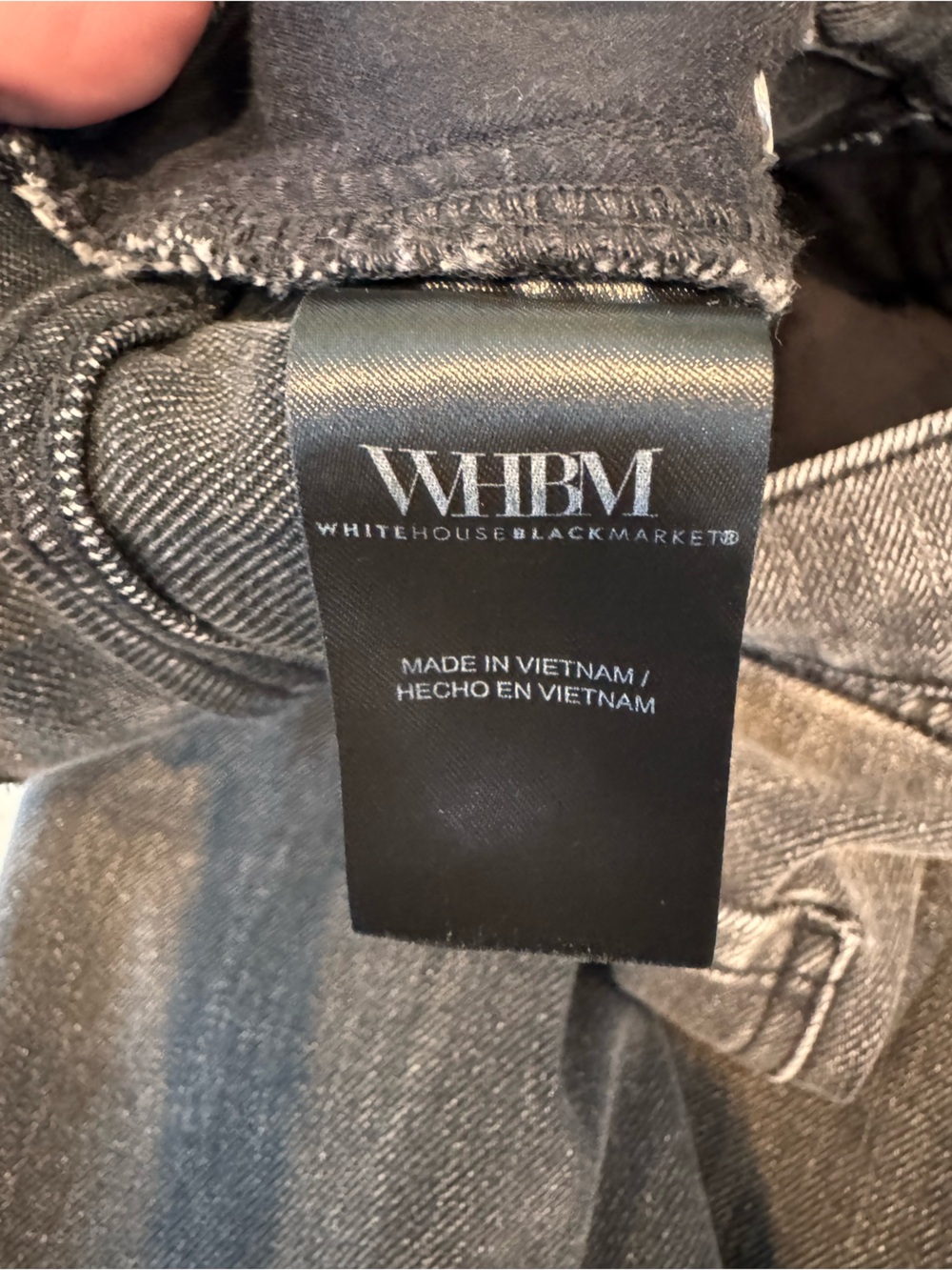 WHBM Extra High Rise Barrel Jeans Size 6 - Picture 9 of 9
